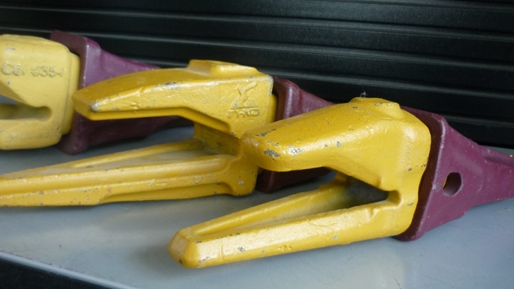 Adapteres_munkagep_korom_vetites (4).JPG